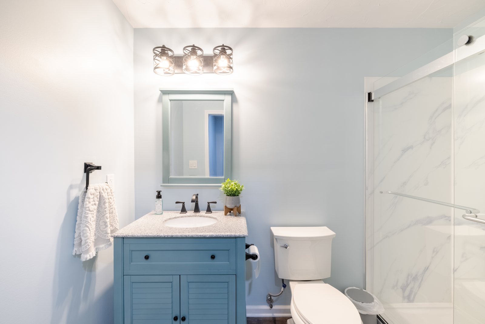 Custom vanity & tile
